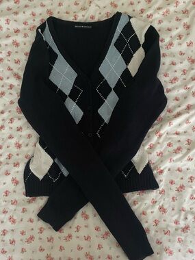 Brandy Melville Navy Blue Argyle V-Neck Cardigan